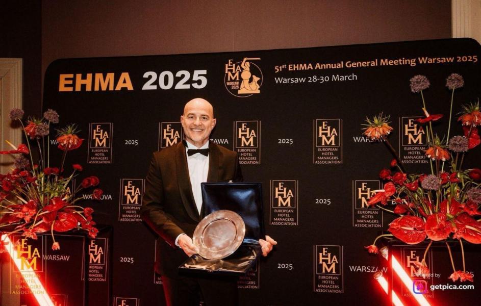 EHAM, Ivica Max Krizmanić