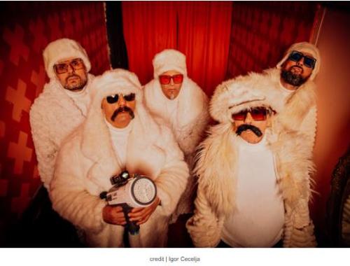 credit, Igor Cecelja