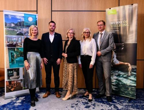 na slici: Vlatka Vužić; Miha Kundih iz RimskihTermi; Livija Kovač Kostantinovič iz sto-a; Andreja Milas iz Relaxina; Dušan Pseničnik iz Slovenske ambasade